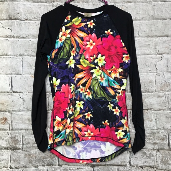 calia by carrie underwood women's plus size long sleeve zip up rash guard